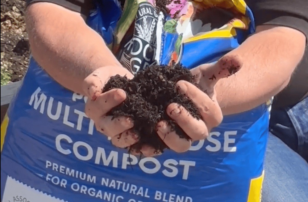 Peat-Free Multi-Purpose Compost 20L - 98 Bags - RocketGro